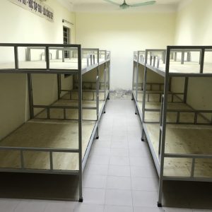 Giường sắt 2 tầng dát gỗ màu ghi 1m2 - GS 18